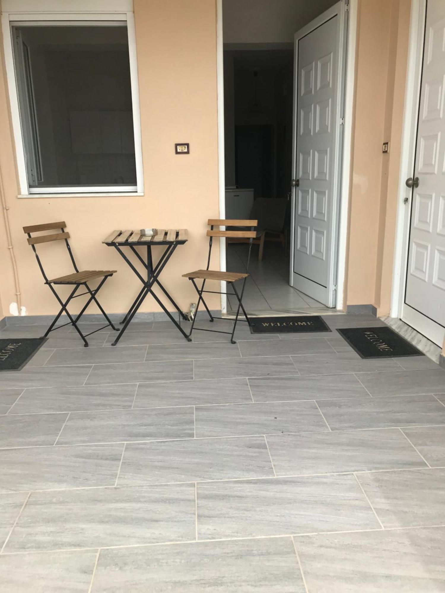 L'S Apartments Mavrovoúnion 외부 사진